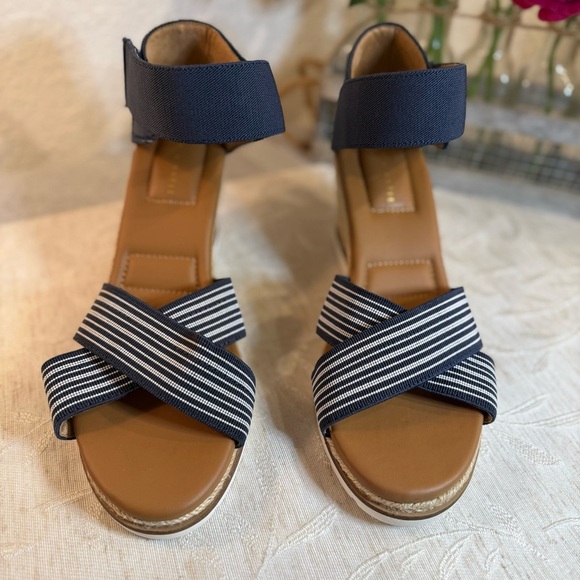 Kelly & Katie Gala Espadrille Wedge Sandal Women’s Size 11M. Blue /White Stripe - Picture 2 of 10